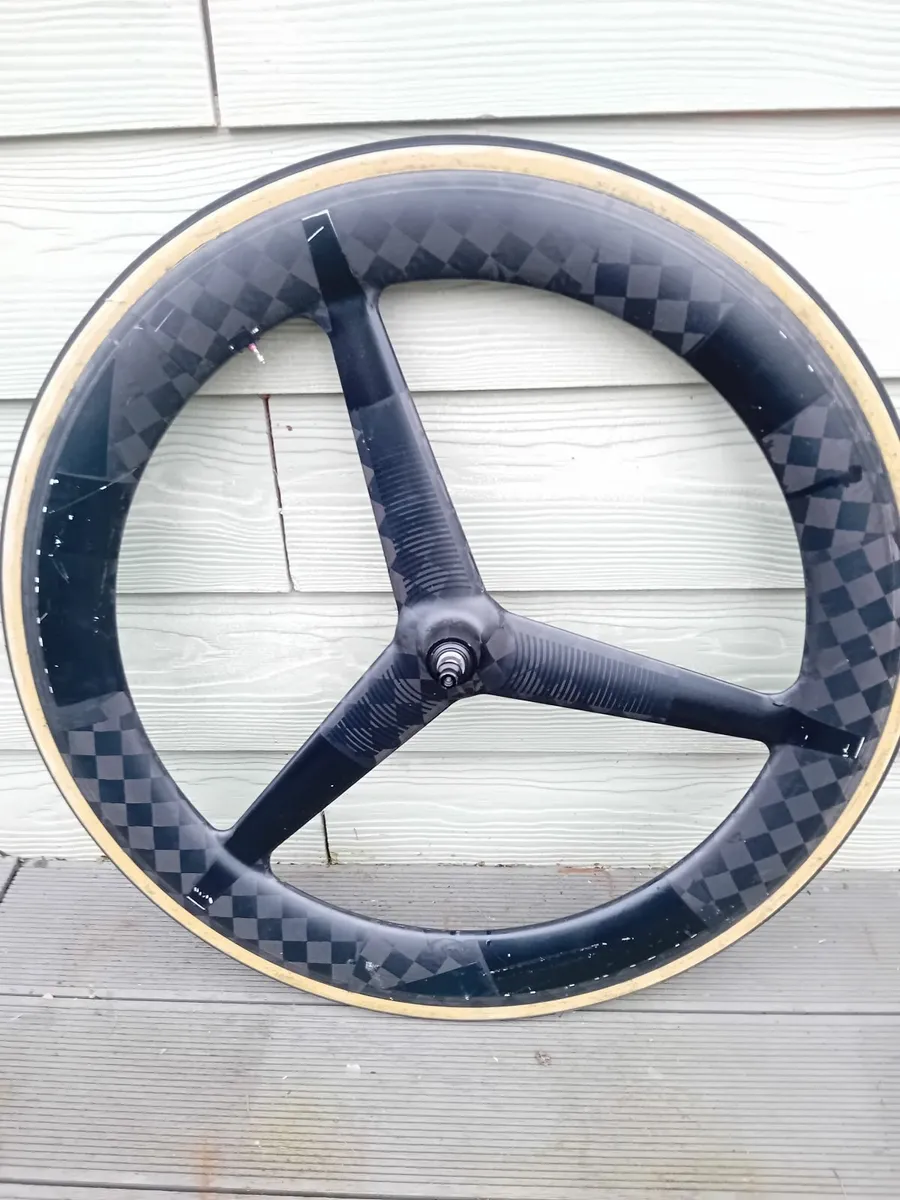 Carbon tri cheap spoke front wheel