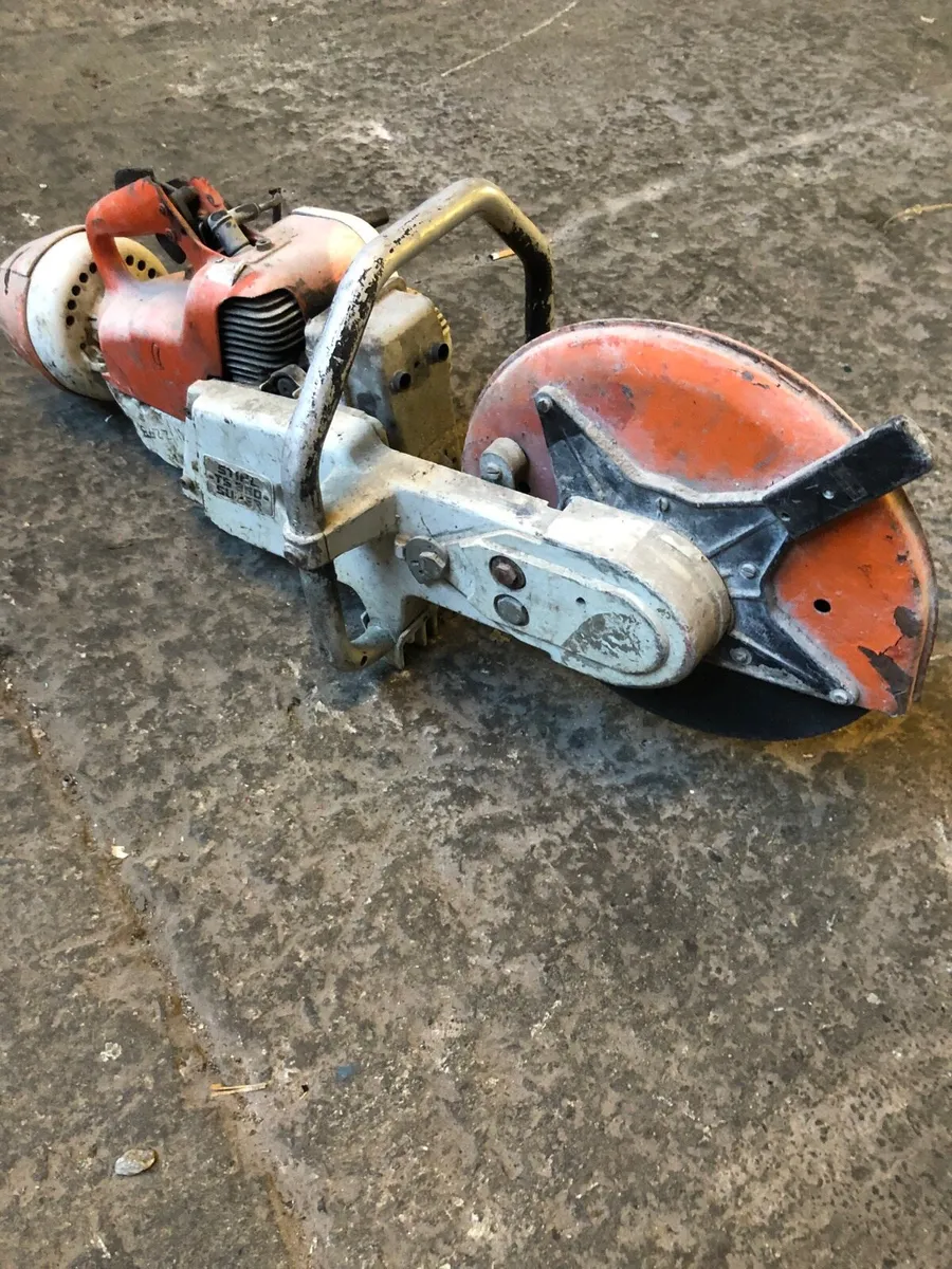 Stihl ts400 concrete con saw for sale in Co. Tyrone for 170 on