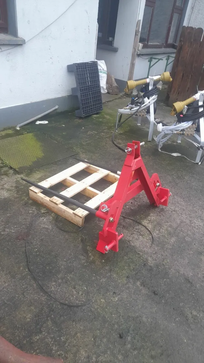 A Frame Folding Bale spike - Image 2