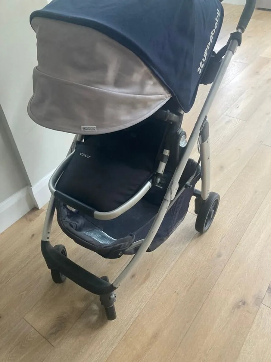 Uppababy cruz 2025 2017 sale