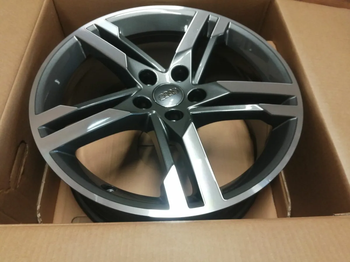 Genuine 18" Audi alloys (B9) S-LINE 2023