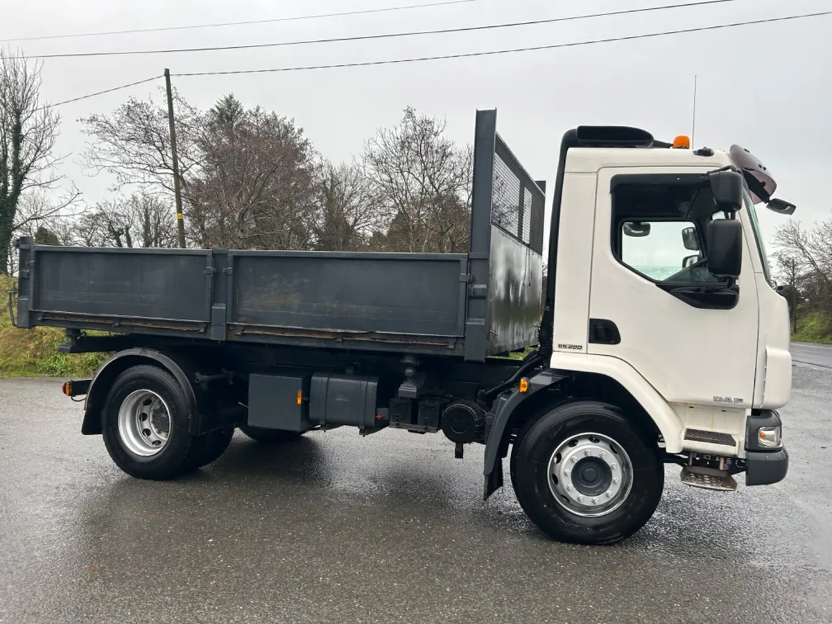 2010 Daf lf 55 220 18 ton 3 way tipper - Image 4