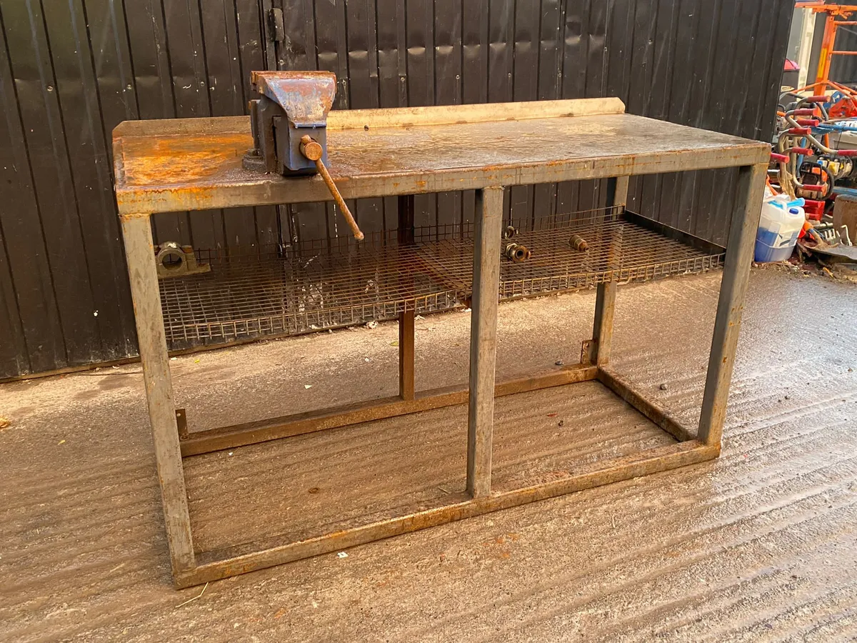 Steel Work Bench With Vice - Image 3