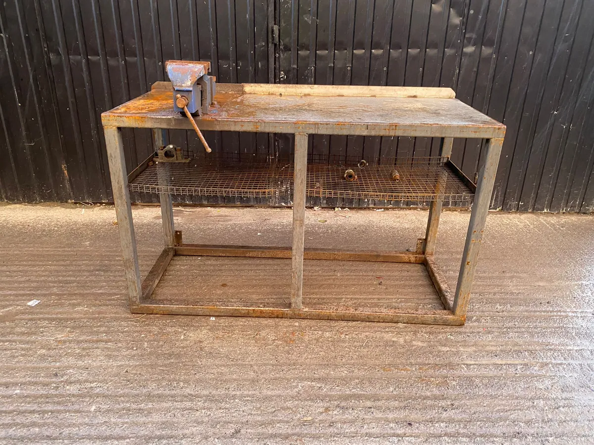 Steel Work Bench With Vice - Image 1