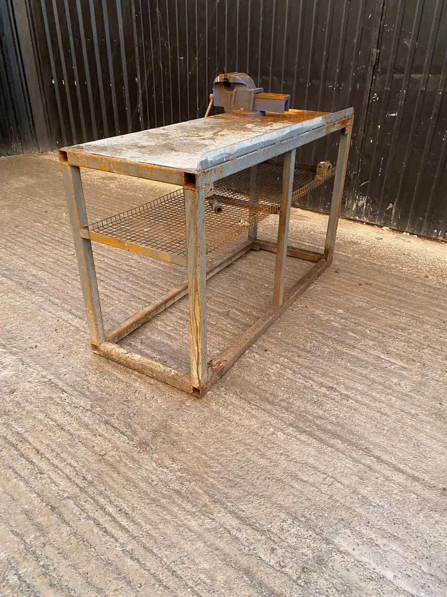 Steel Work Bench With Vice - Image 3