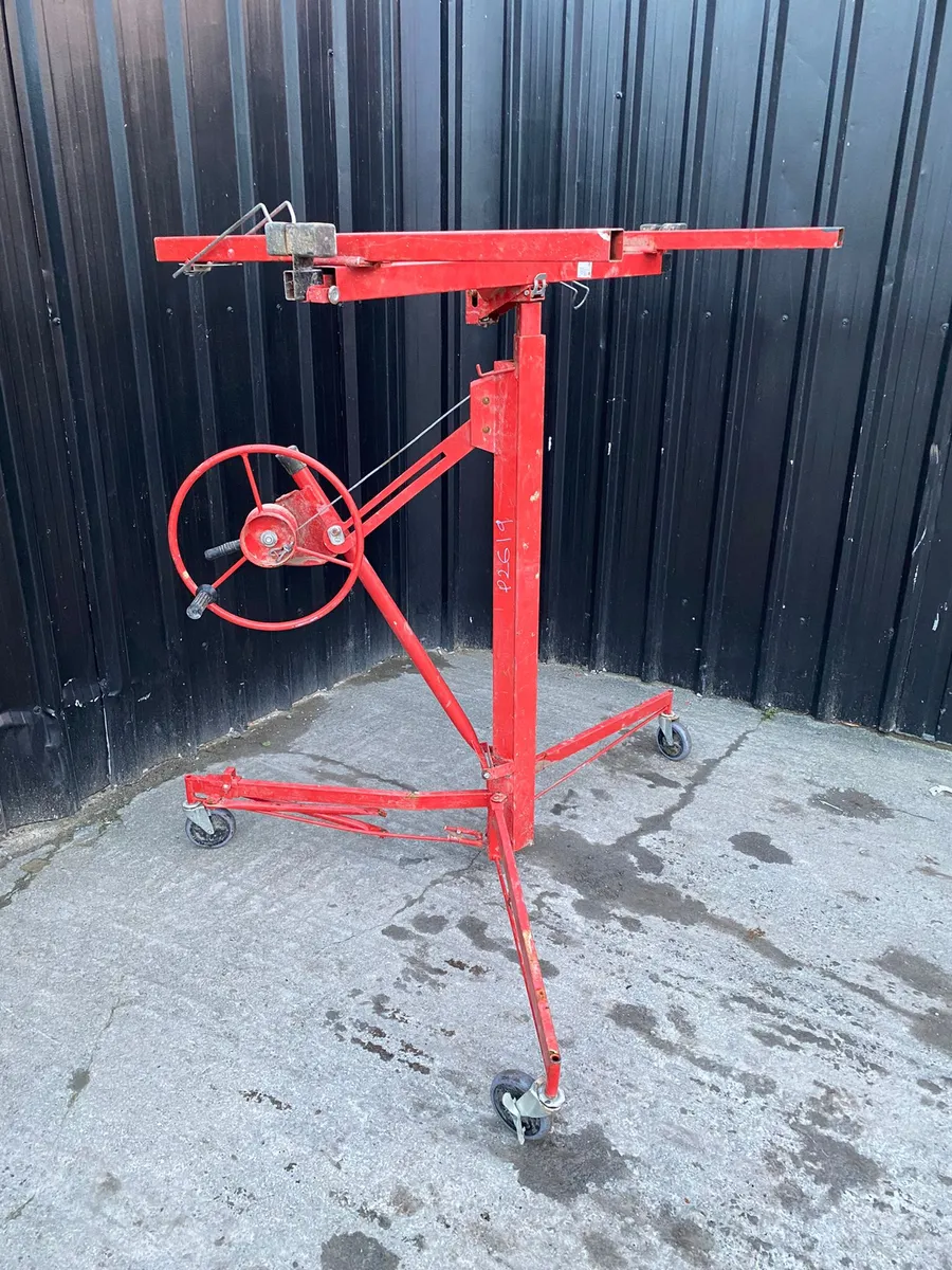 Choice of 3 Plaster Board Hoists - Image 3