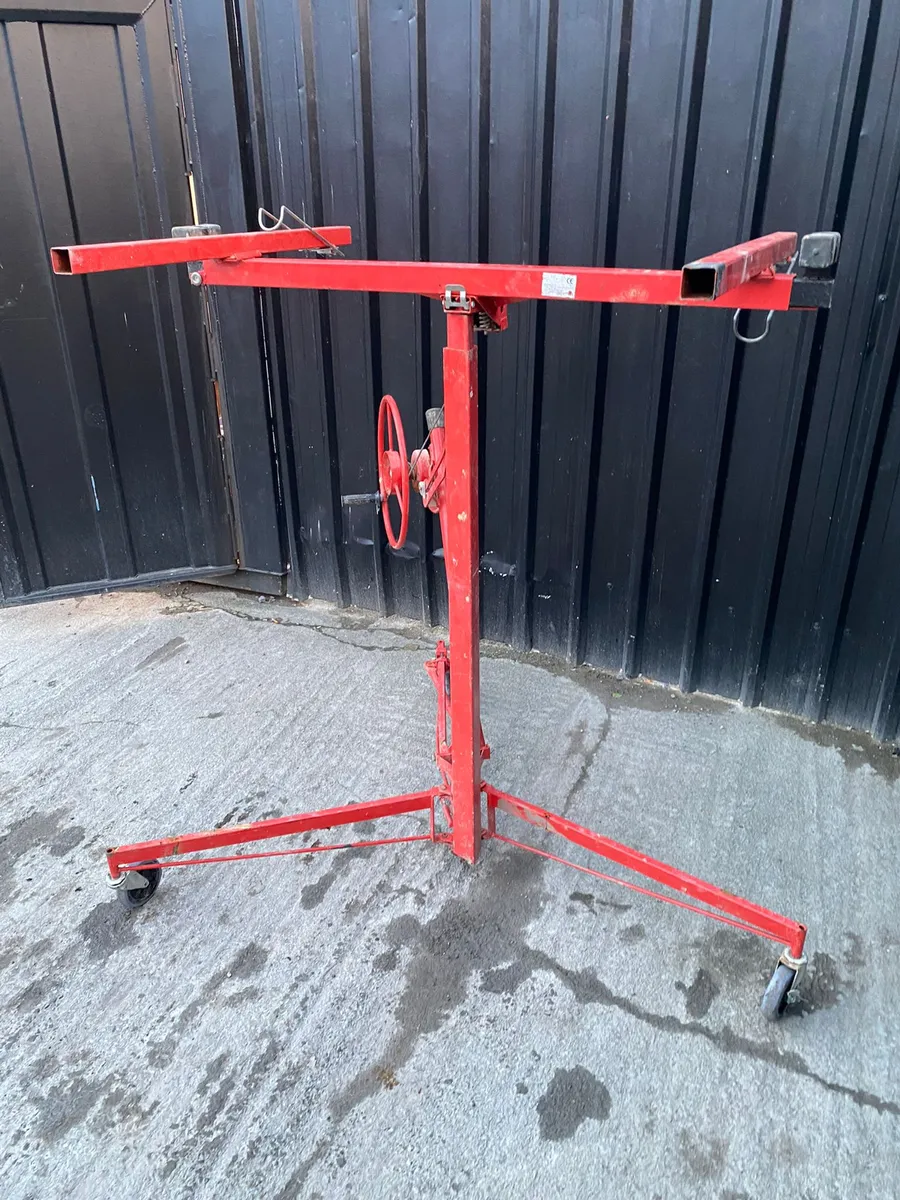 Choice of 3 Plaster Board Hoists - Image 4