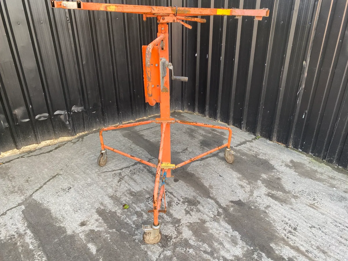 Levpano Plaster Hoist - Image 1