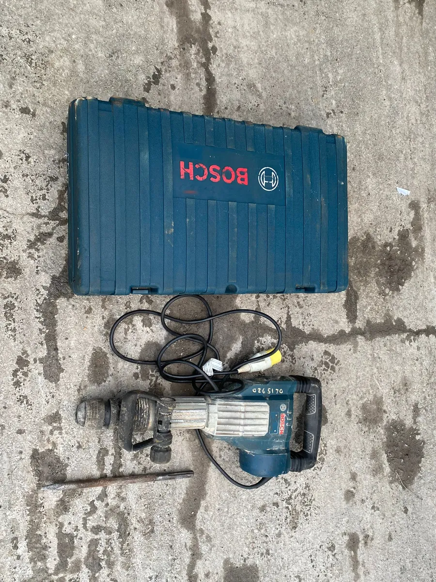 Choice of 2 Bosch GSH11VC Breakers - Image 1