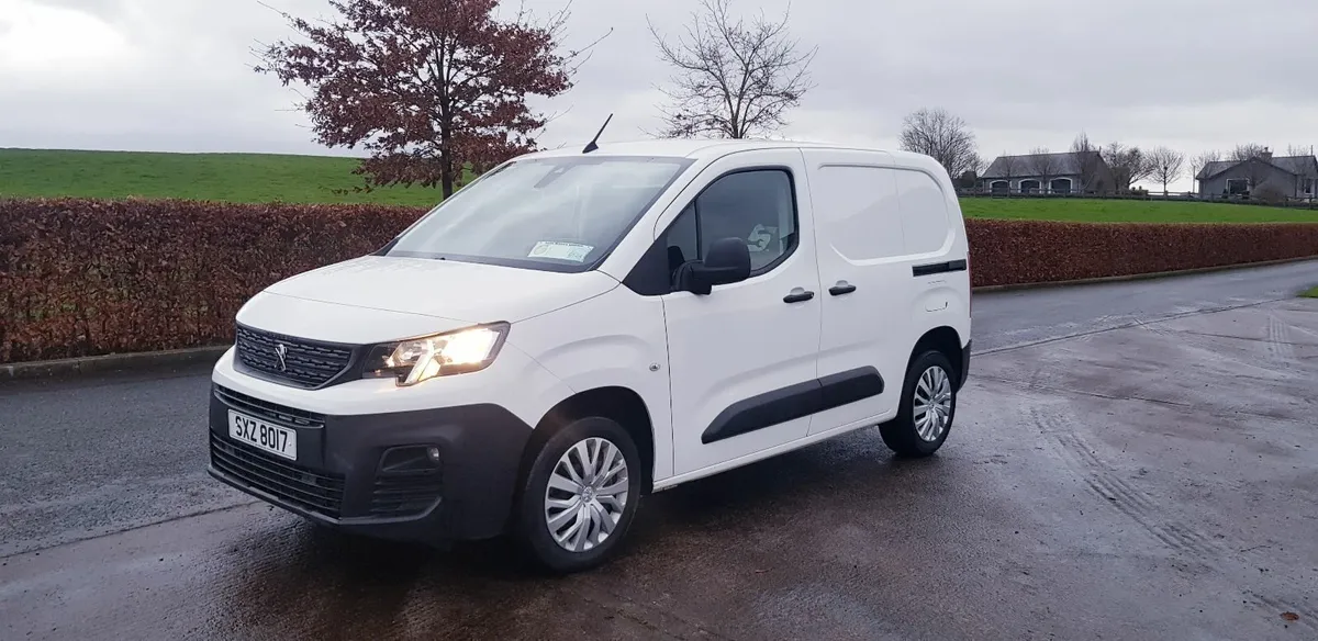 2021 PEUGEOT PARTNER 3 SEATER MANUAL - Image 2