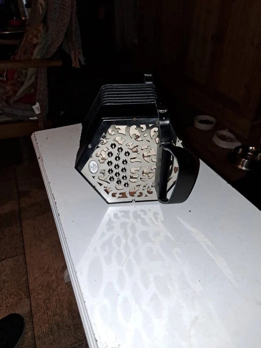 Concertina - Image 1