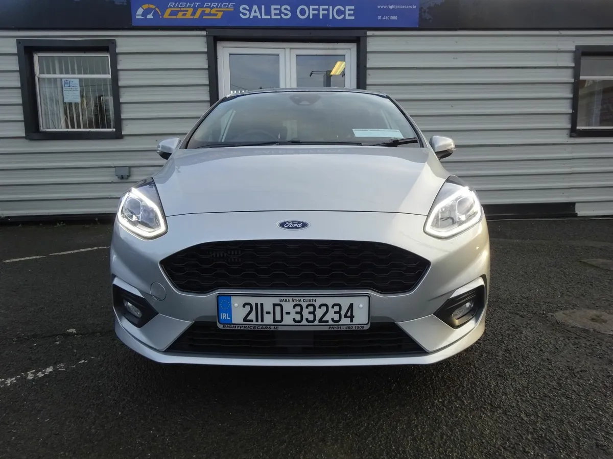 FORD FIESTA 1.0 ECO BOOST PETROL ST LINE - Image 2