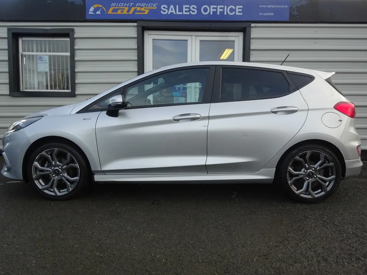 FORD FIESTA 1.0 ECO BOOST PETROL ST LINE - Image 4