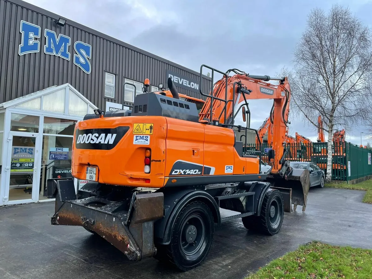 2020 Doosan DX140W-5 Wheeled Excavator - Image 2
