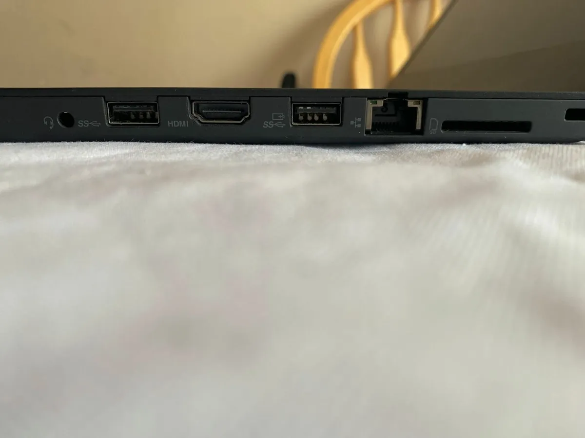 Lenovo ThinkPad T470 Touchscreen Laptop - Image 3