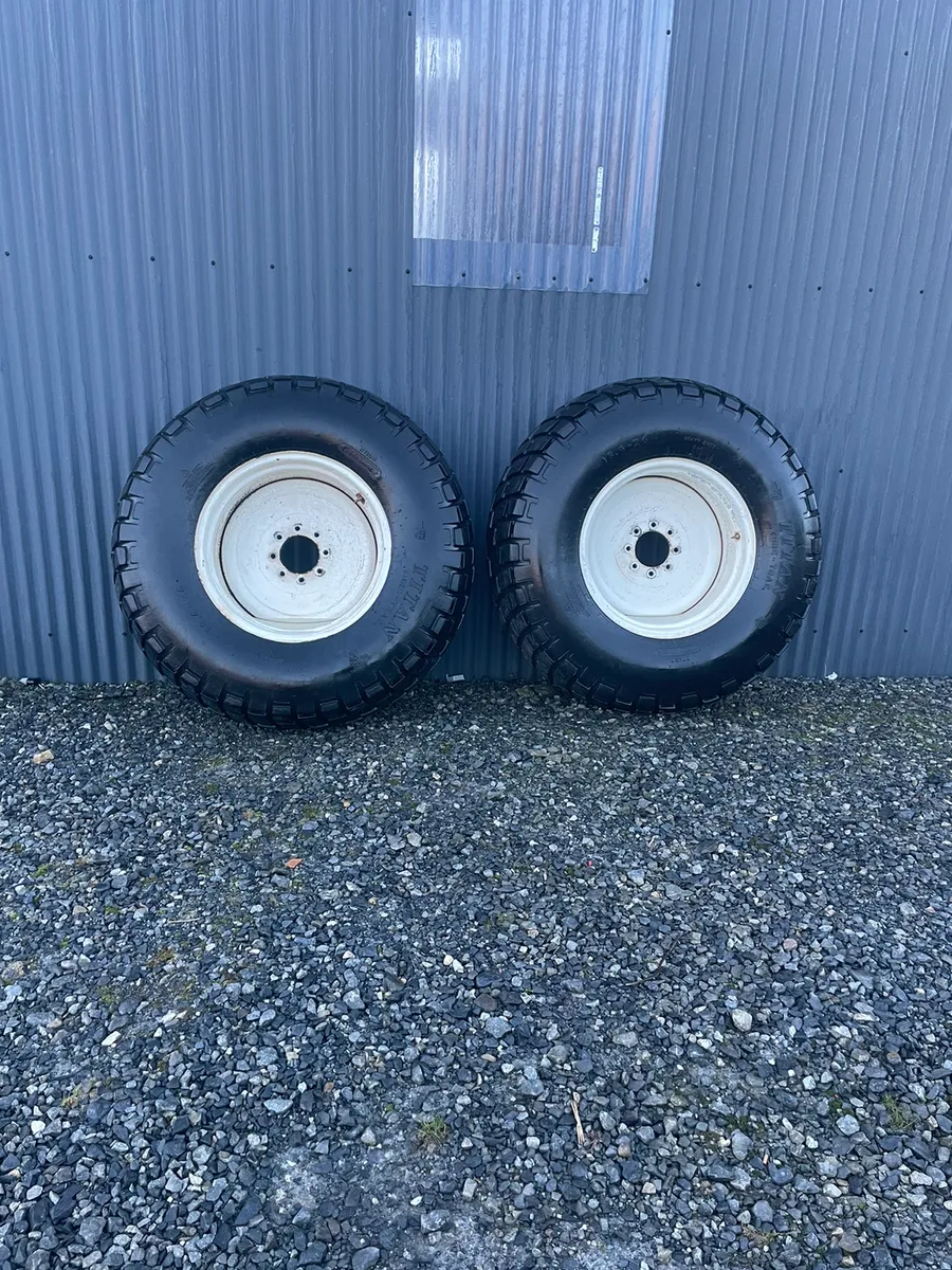 New Holland Grass tyres and rims - Image 1