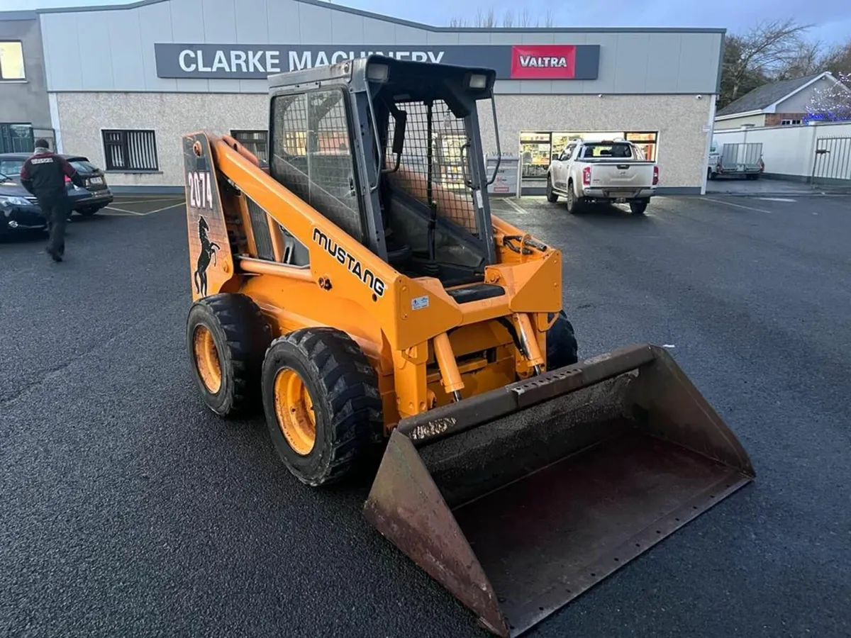 Mustang 2074 Skid Steer Loader 🟡MINT🟡 for sale in Co. Cavan for €20,000