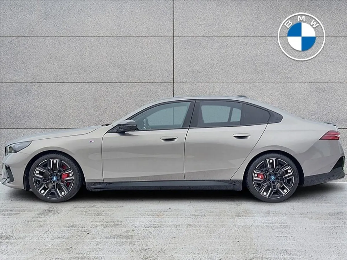 BMW i5 i5 M60 Xdrive - Image 3