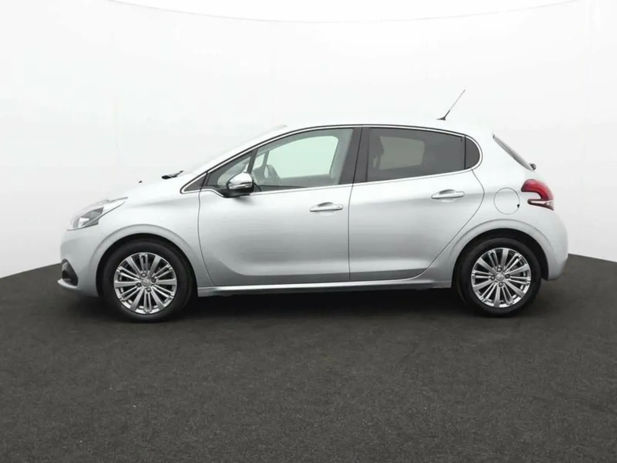 171 Peugeot 208 1.6  HDI ALLURE,6 months warranty - Image 1