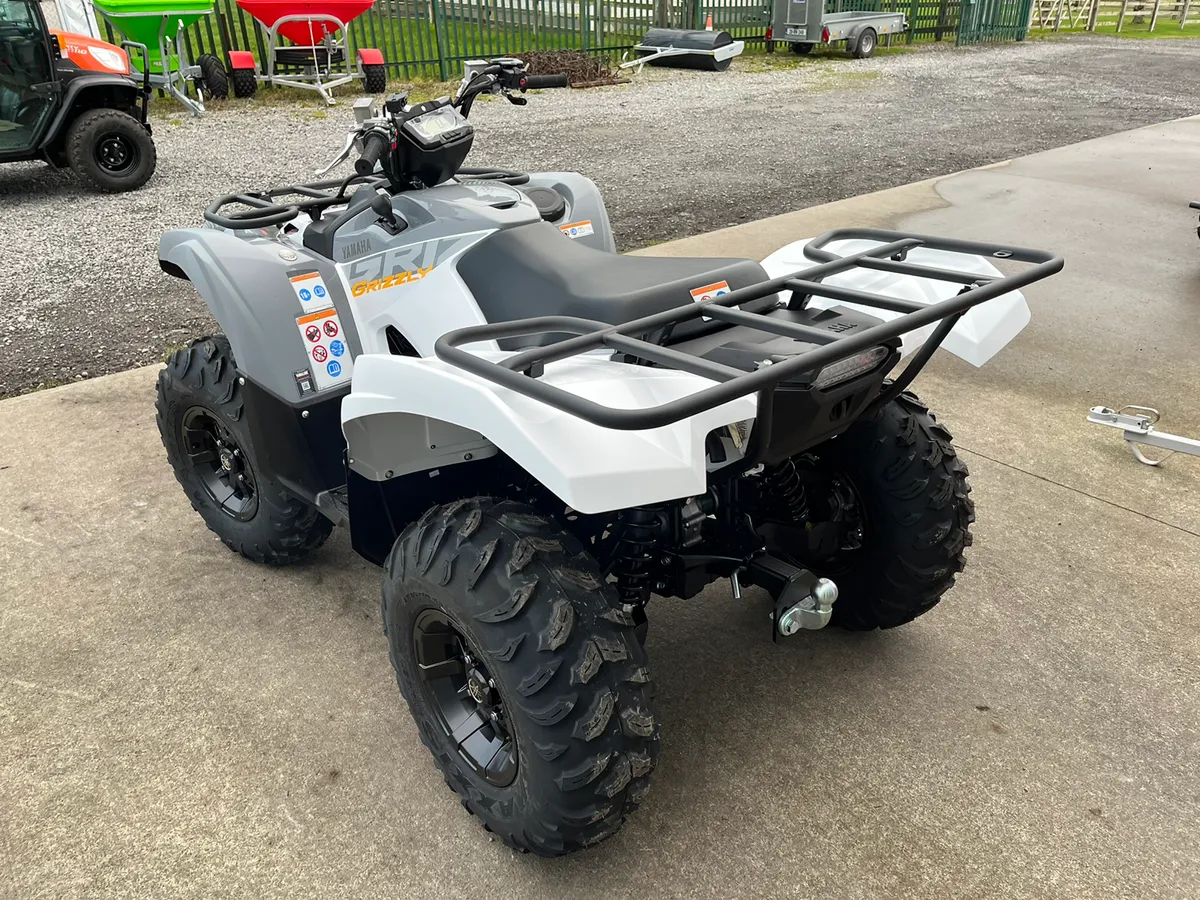 New 2024  Yamaha Grizzly 700 Armour Grey €68 P/W - Image 3