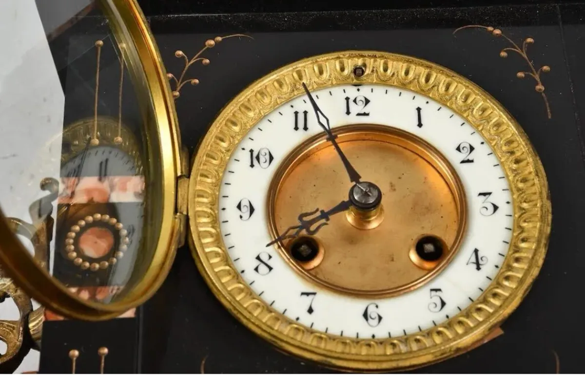 Napoleon III mantel clock - Image 3