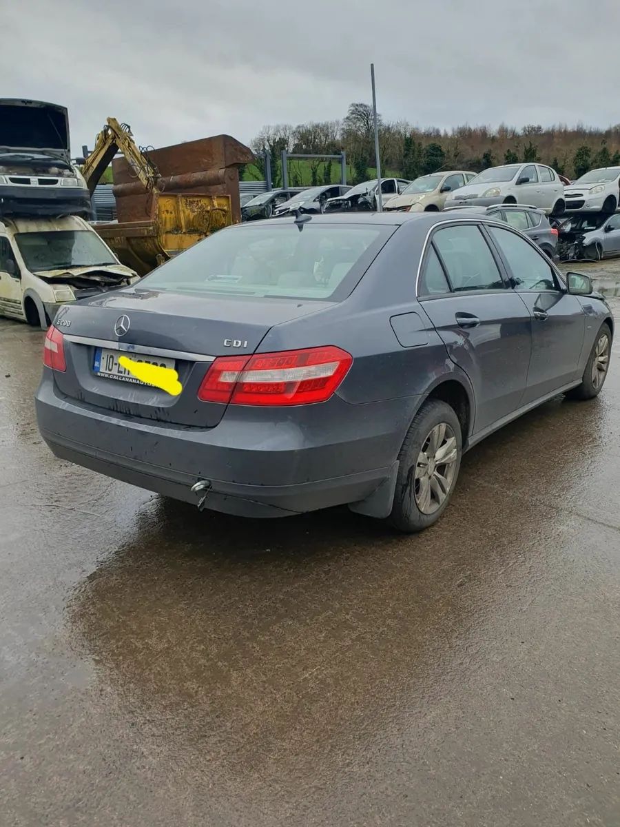 2010,Mercedes e200 parts - Image 2