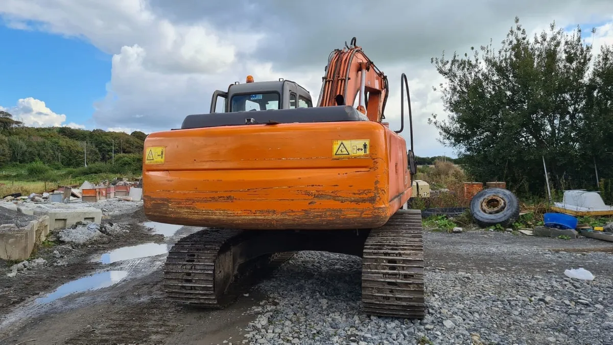 2003 HITACHI ZX200-1 - Image 3