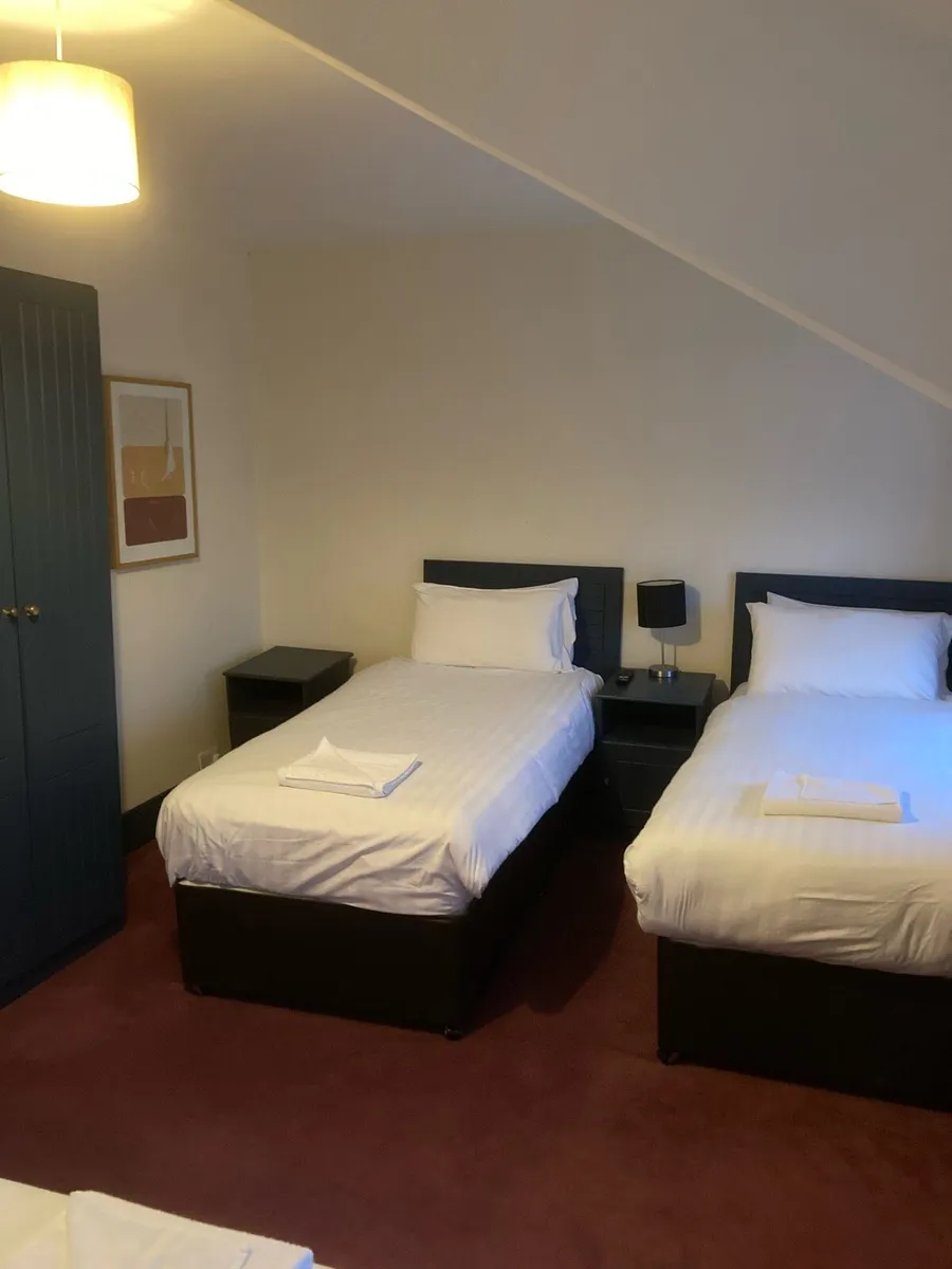 Short term Rooms to rent - Image 3