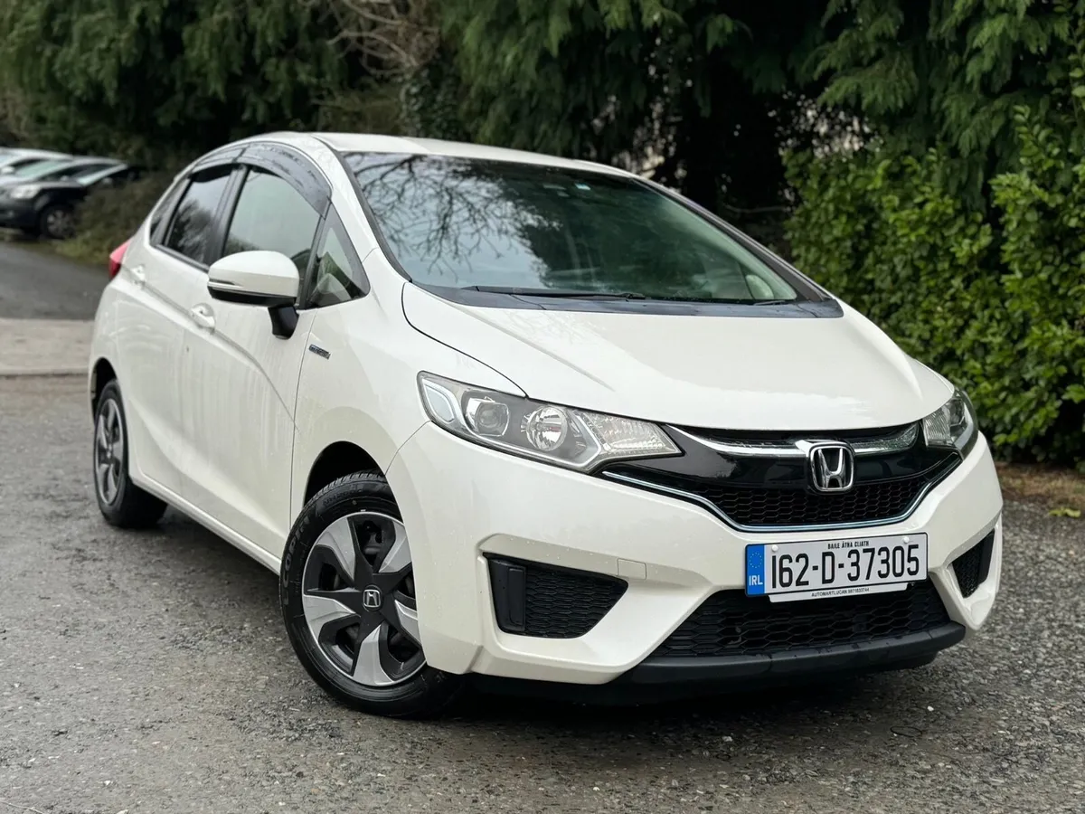 HONDA FIT 2016 LEATHER TOP SPECS EDITION