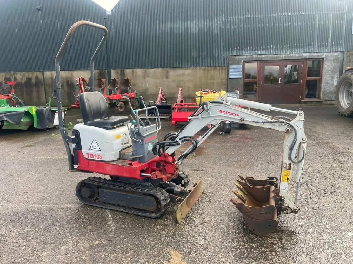 2015 Takeuchi TB108 Micro Digger - Image 3