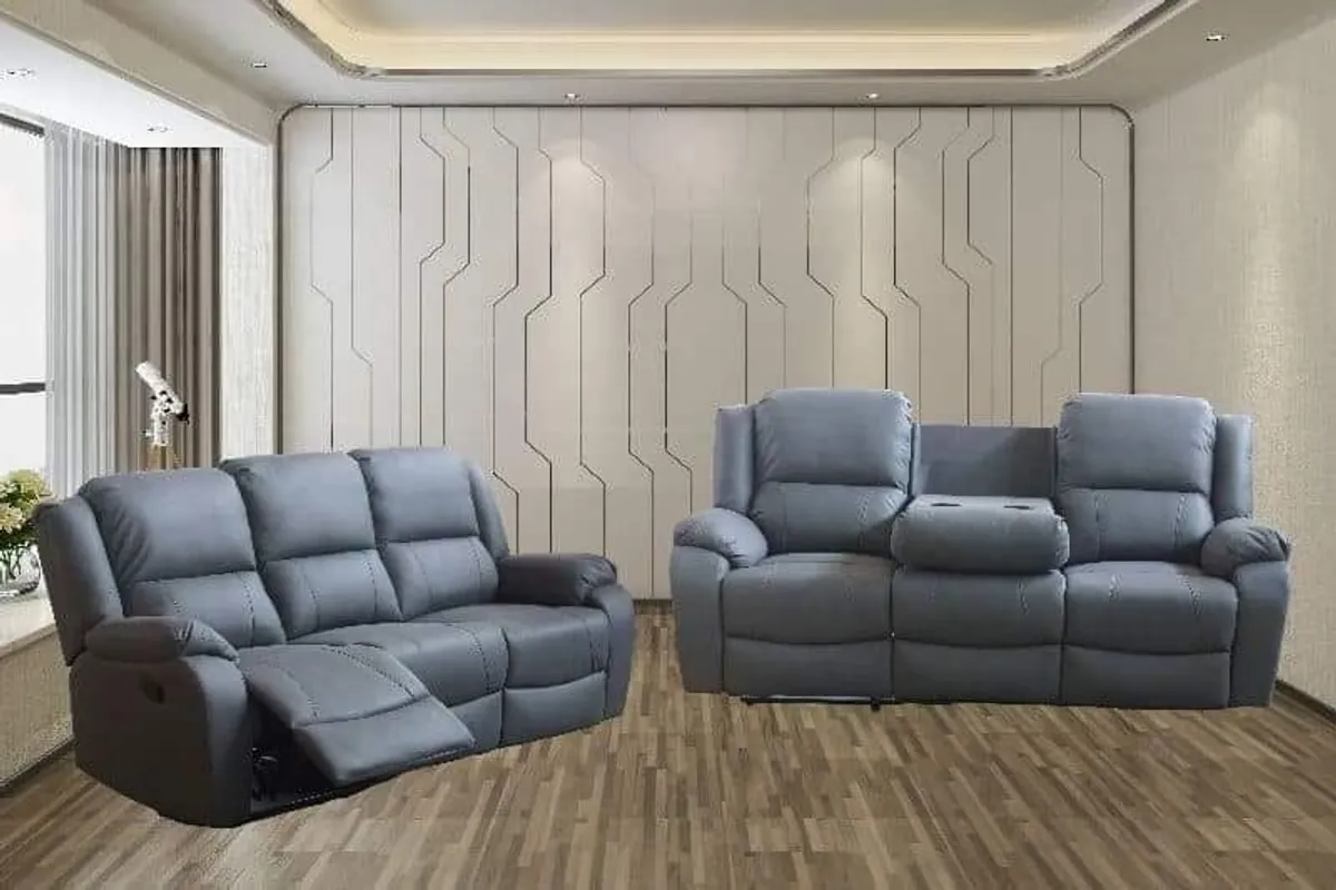 Flufy Recliner Sofas With Cup Holder
