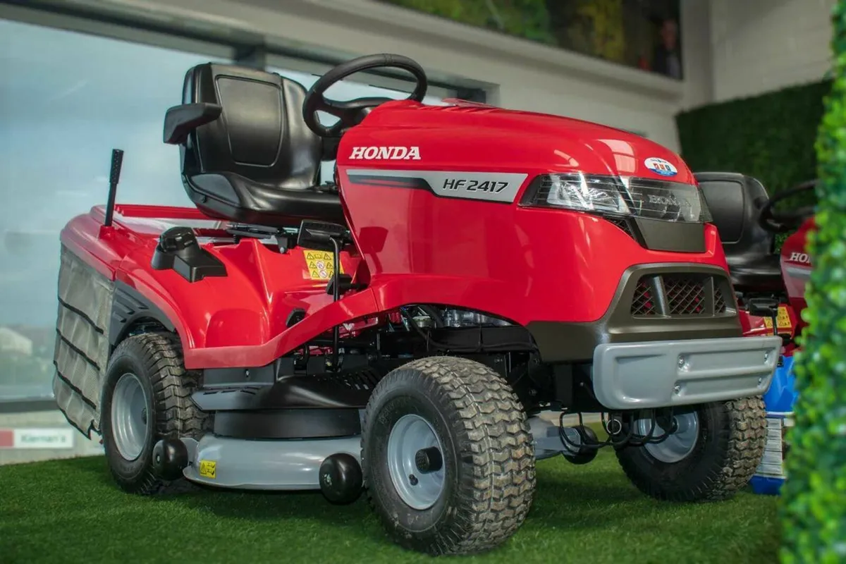 New Honda HF2417 HME Ride-On Lawnmower - Image 1