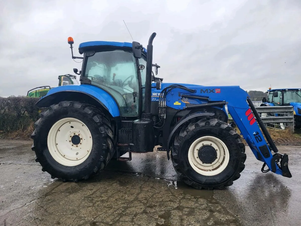 New Holland T7200 for sale in Co. Cavan for €54,000 on DoneDeal