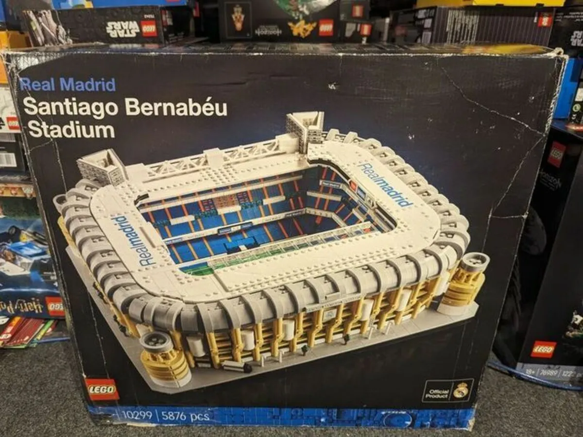 LEGO 10299 Real Madrid - Santiago Bernabeu Stadium