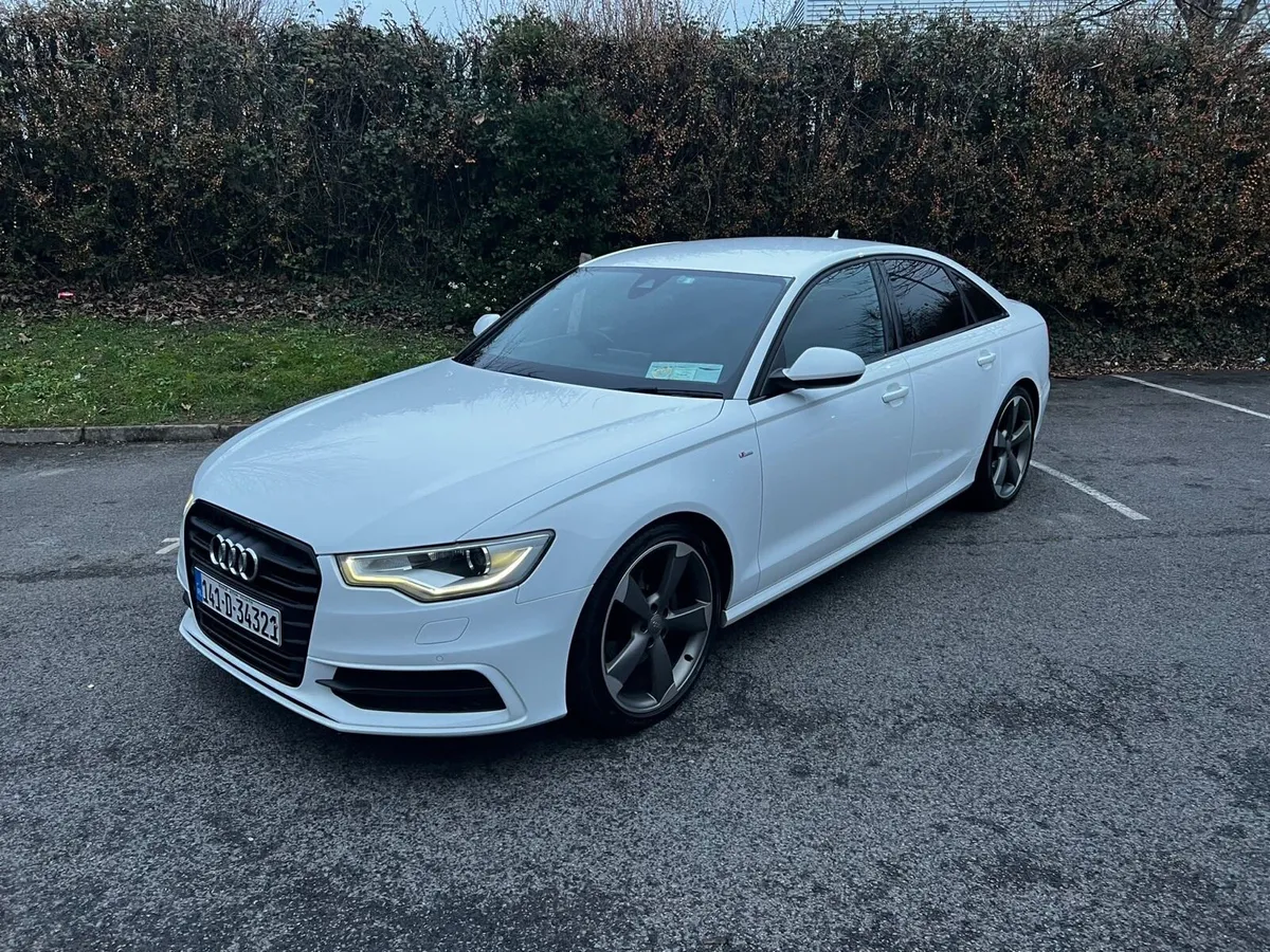 Audi a6 deals white black edition