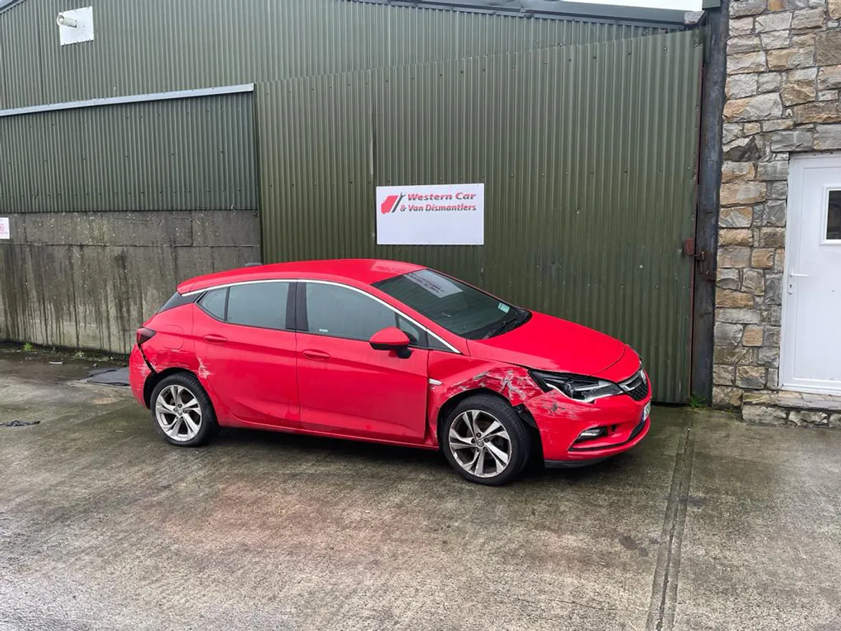 151 opel Astra 1.0 eco flex turbo for dismantling