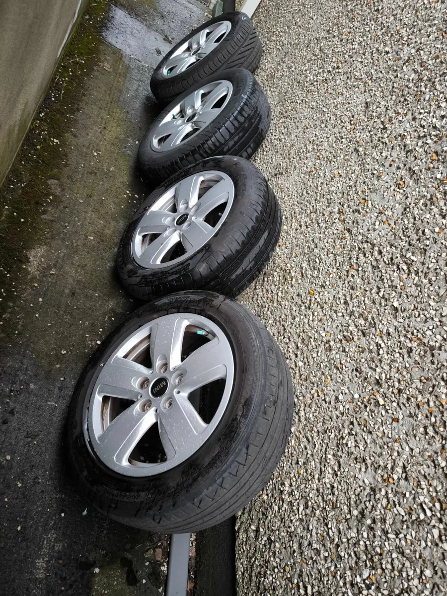 Mini Cooper alloys wheels  good tyres 205/55/16 - Image 1