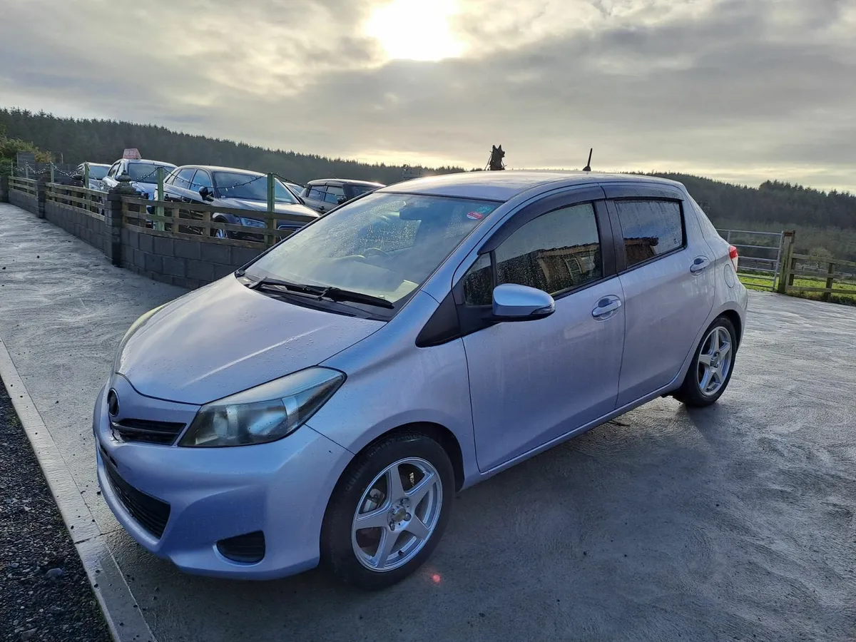 2013 Toyota Vitz (Yaris) 1.0l Auto SPECIAL OFFER - Image 2