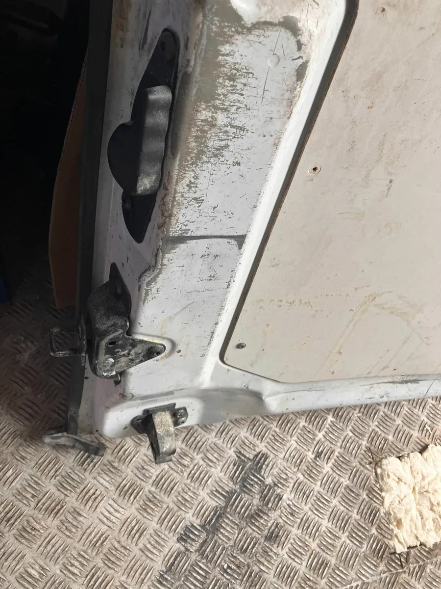 RENAULT Master TailGate / Door - Image 3