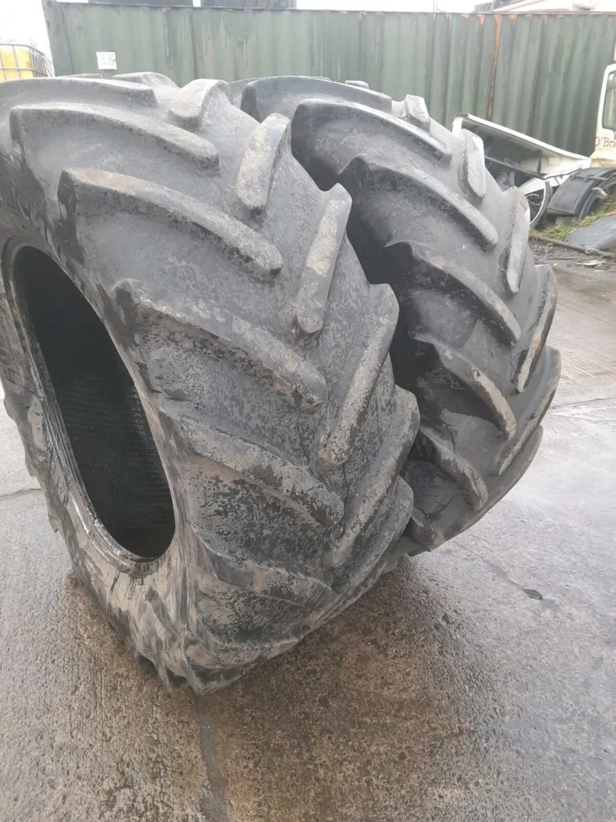 Tyres Pair of Michelin 600/65r38 - Image 1