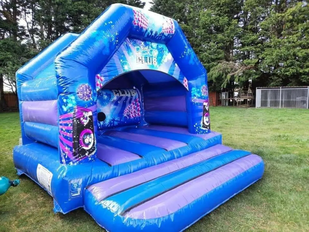 Hot Tub and Bouncy Castle Hire - Image 3