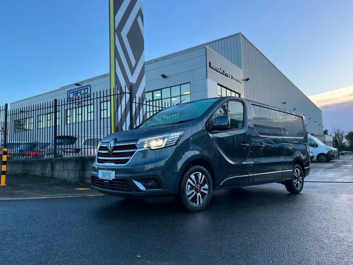Renault Trafic Auto Extra Sport Avaiable FOR July - Image 1