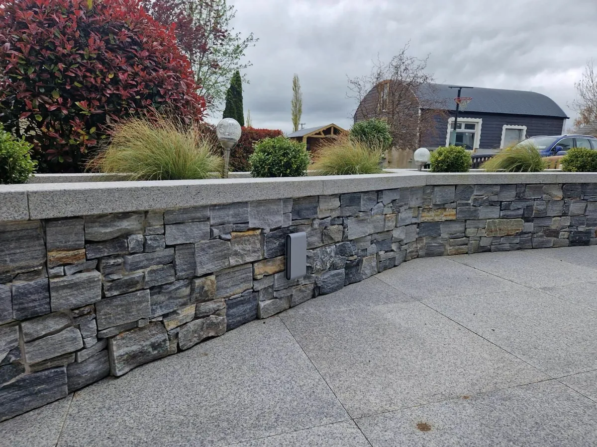 Silver Granite Wall Capping - Image 4