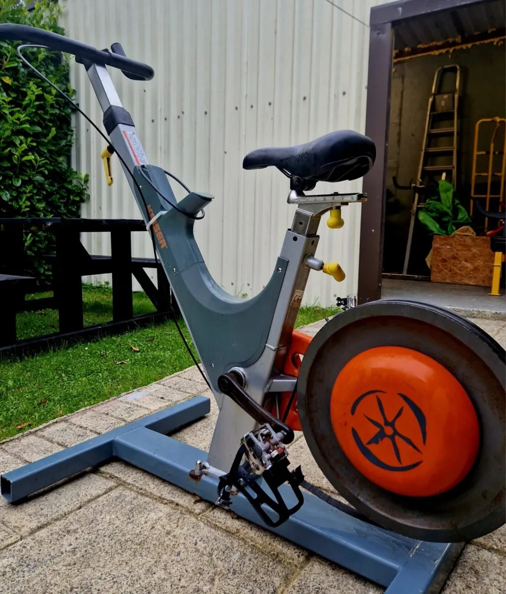 Keiser spin bike online m2