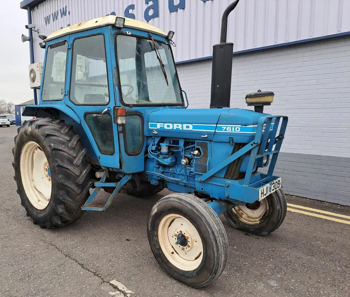 Ford 7610 2wd Tractor for Auction - Image 1