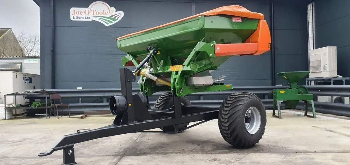 New Amazone Fertilizer Spreader with Bogie /Troll