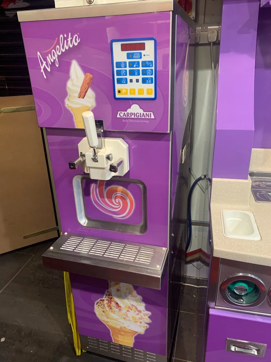 Carpigiani ice cream machine and blizz unit - Image 2