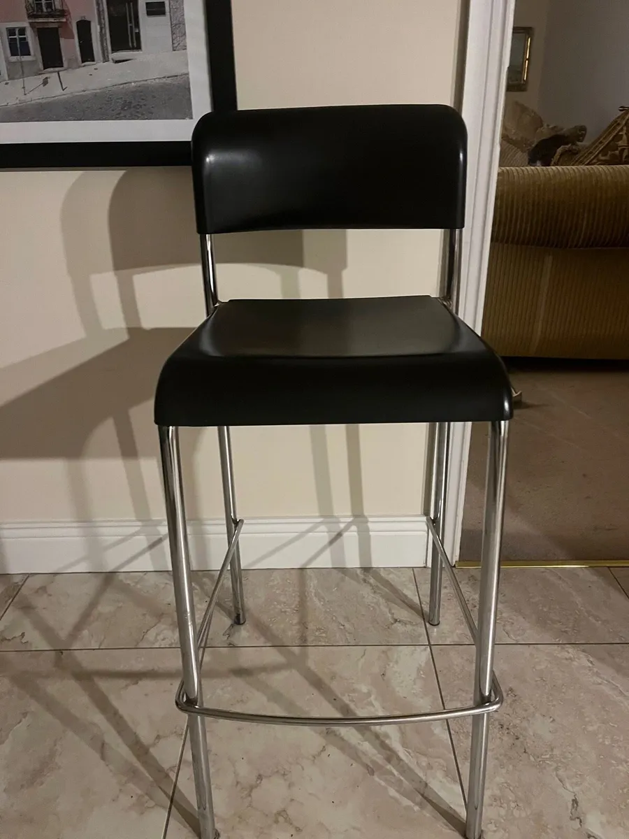 Kitchen island stools - Image 3