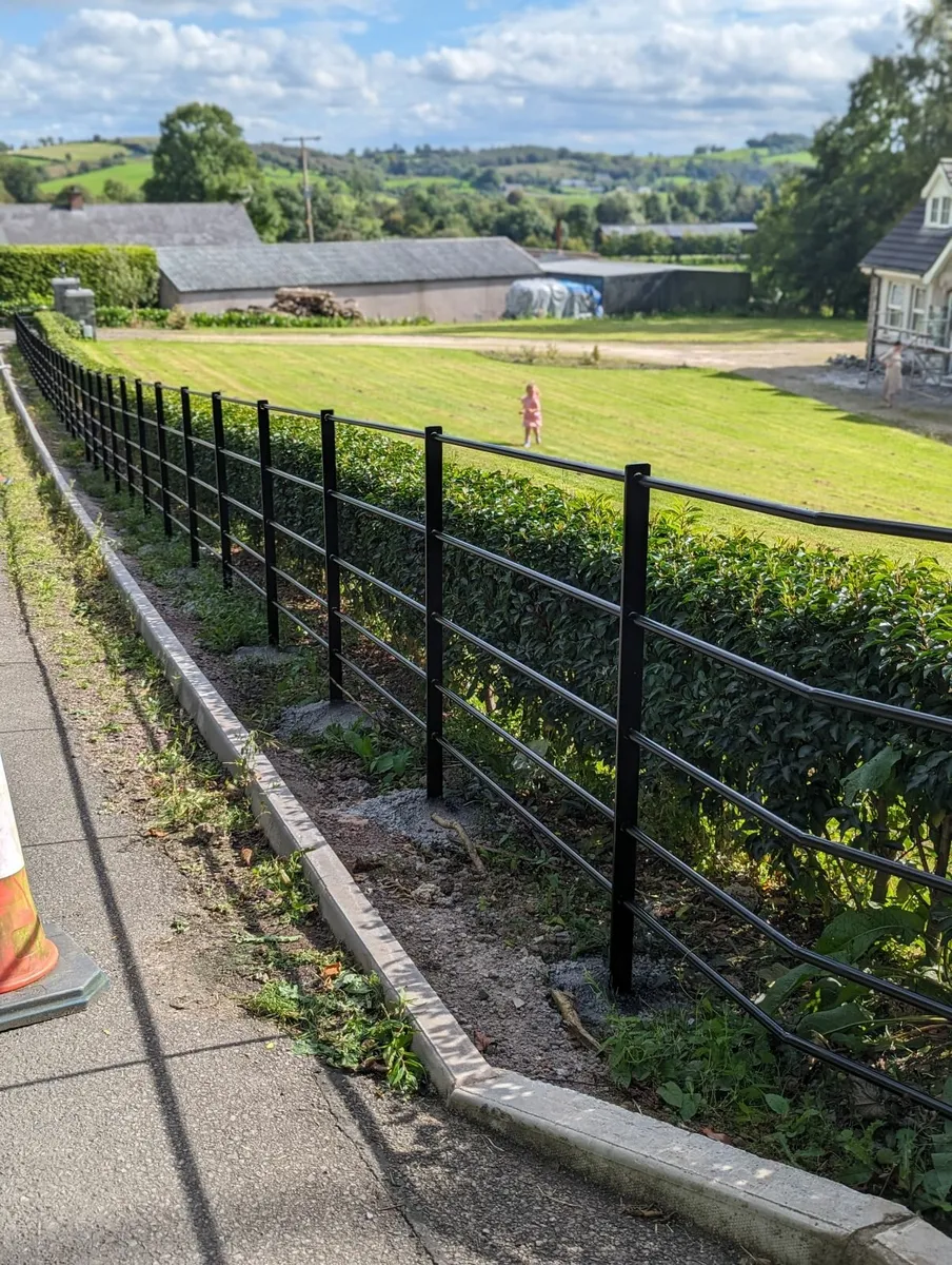 Traditional Estate fencing - supplied and fitted - Image 2