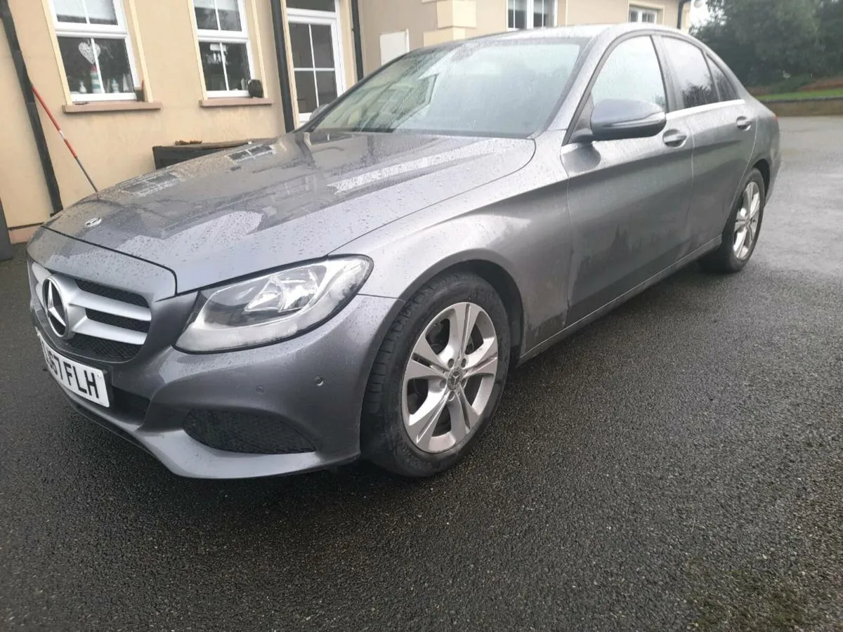 2017 mercedes c220 - Image 3